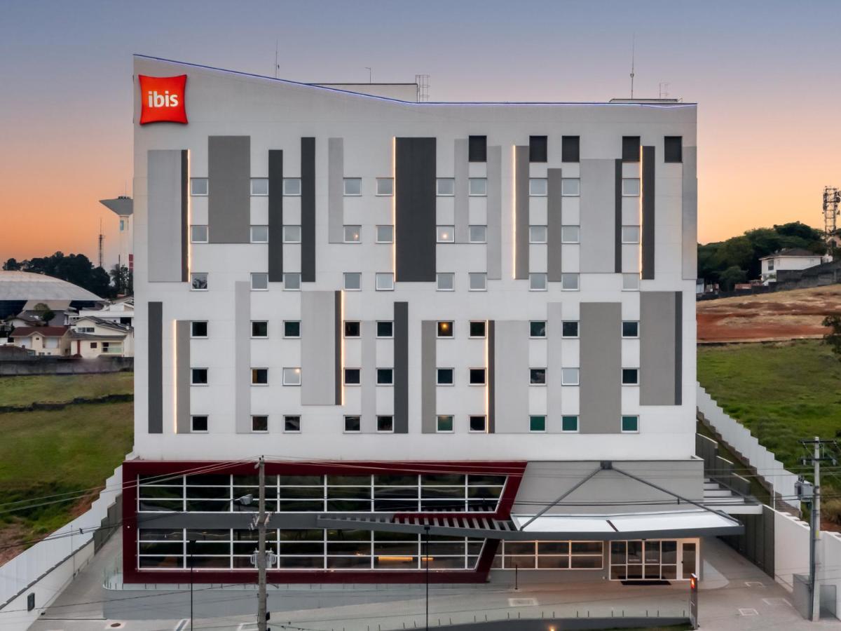 Ibis Aruja Hotel Eksteriør billede