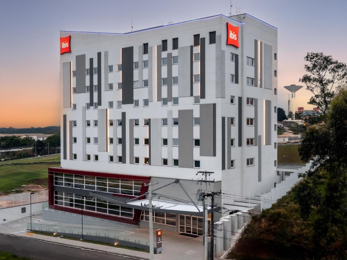 Ibis Aruja Hotel Eksteriør billede