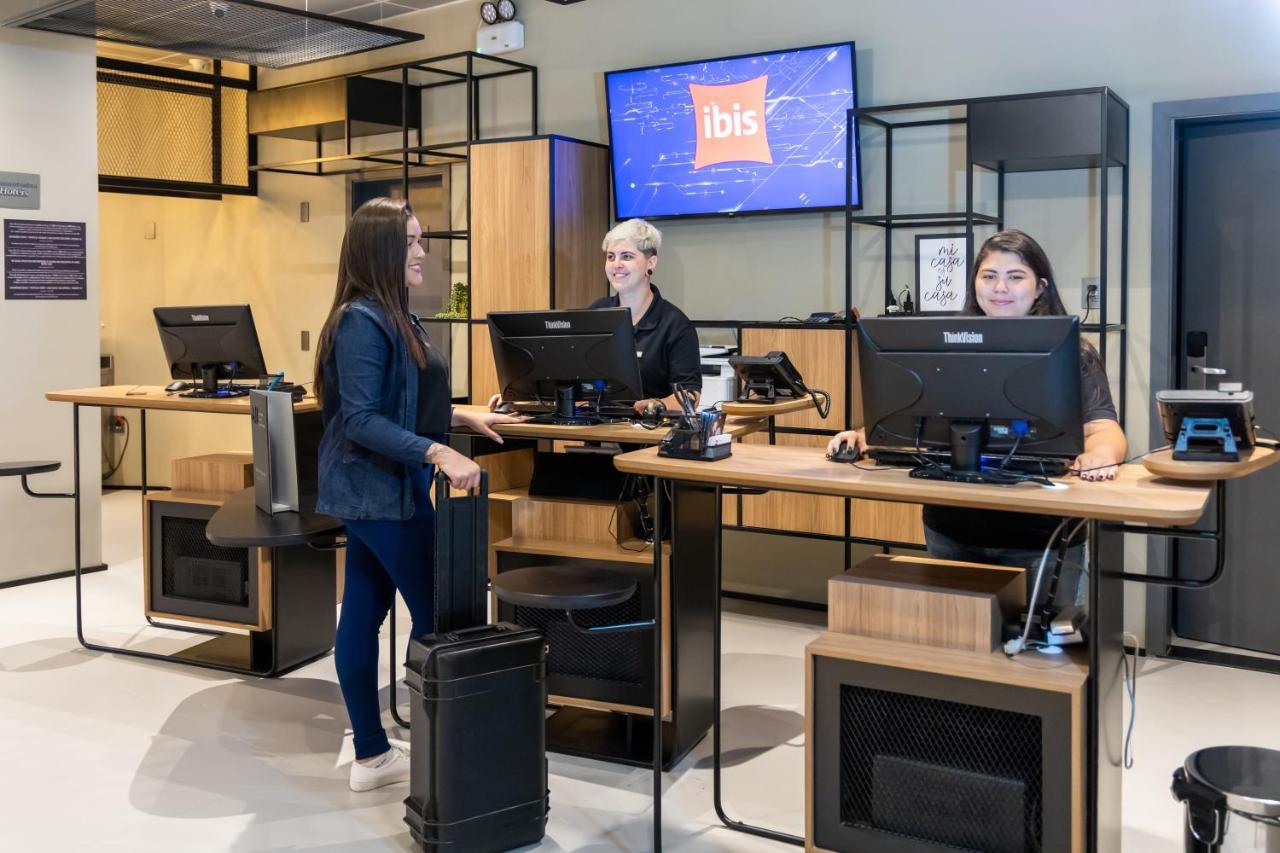 Ibis Aruja Hotel Eksteriør billede