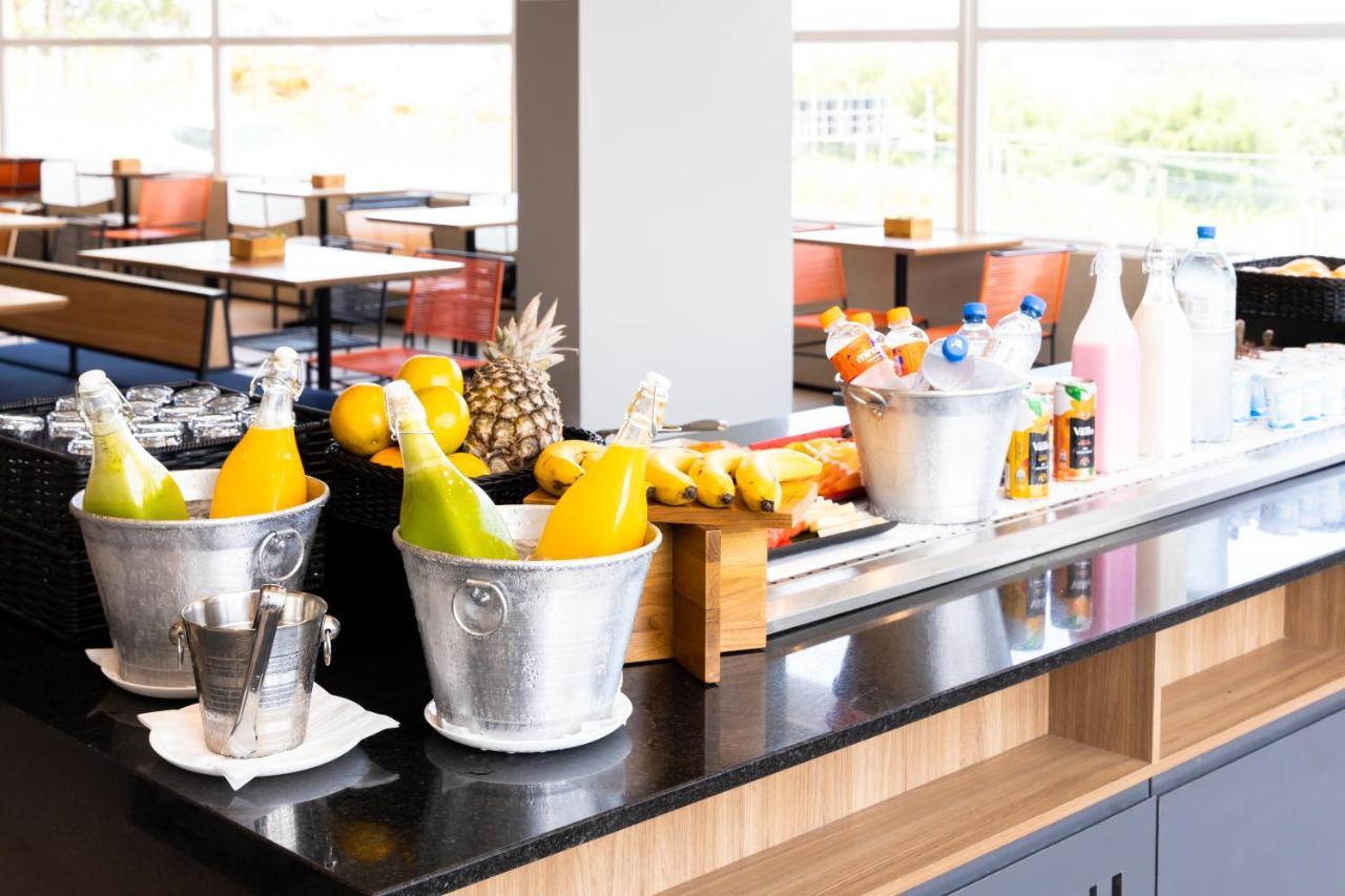 Ibis Aruja Hotel Eksteriør billede