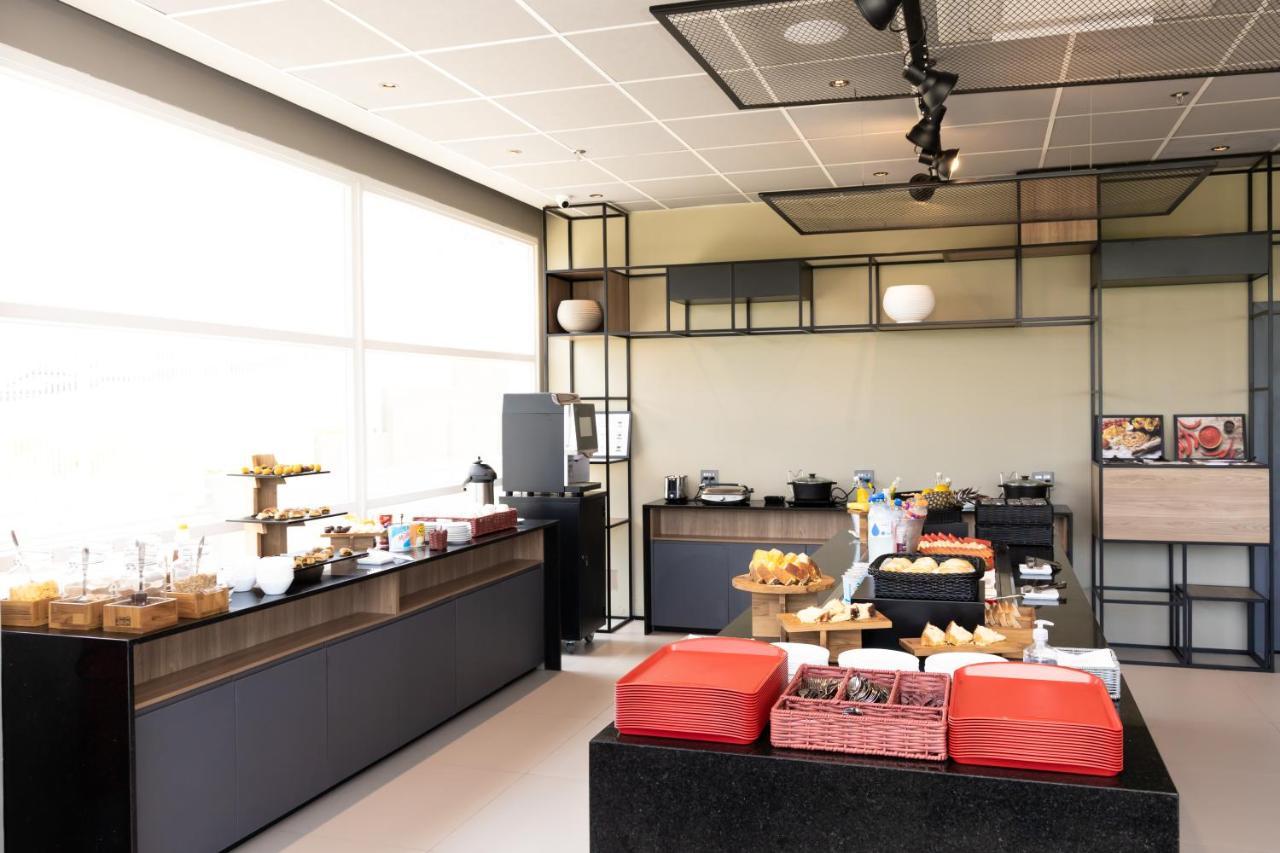 Ibis Aruja Hotel Eksteriør billede